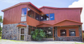  Hotel El Amanecer  Монте Верде